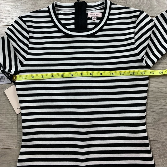Aritzia Sunday Best Miller Stripe Short Sleeve Bodycon Dress - Picture 9 of 12